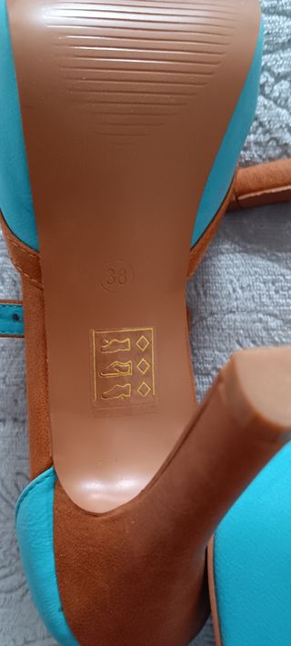 Zapatos tacón turquesa-marrón
