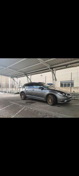 Volkswagen Golf Advance