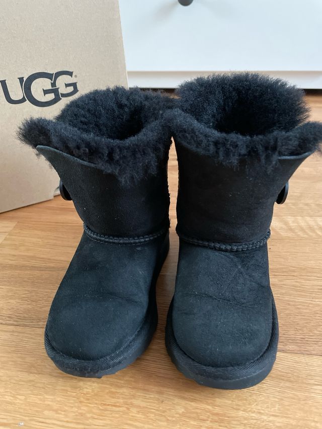 Botas UGG Negras - Talla 25