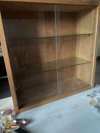 Vitrina madera con puertas correderas 48x48x17
