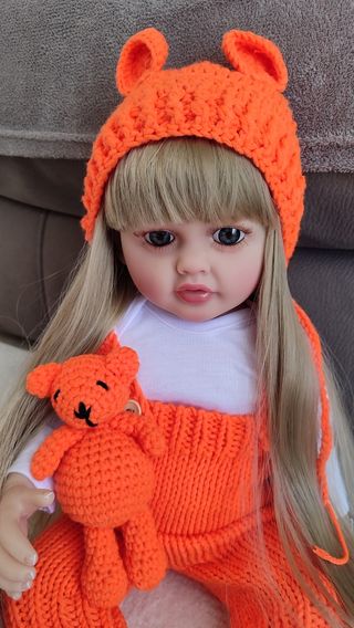 Bambola Reborn capelli lunghi