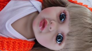 Bambola Reborn capelli lunghi