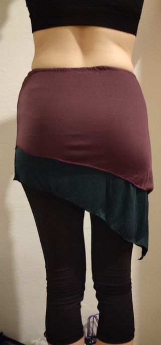 Falda asimétrica bicolor 