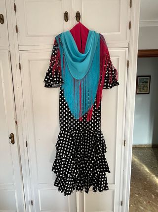 Traje Flamenca lunares blanco-negro