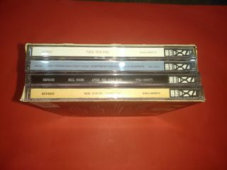 Neil Young discos 1-4 caja CD