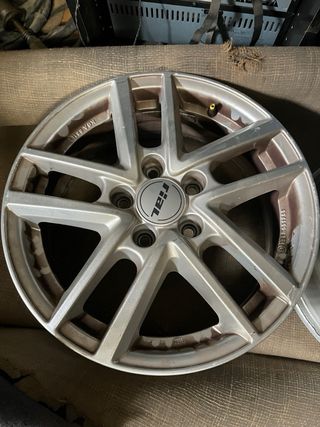 VENDO LLANTAS SEAT LEON 2