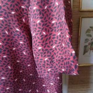 Camisa seda natural UTERQÚE. 