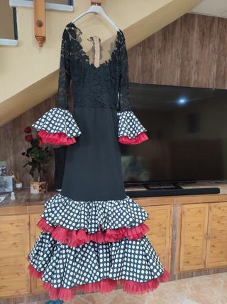 Traje Flamenca lunares rojo-negro