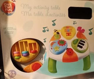 Mesa actividades bebé