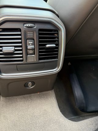 Porsche Macan gts virtual cockpit