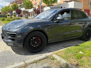 Porsche Macan gts virtual cockpit