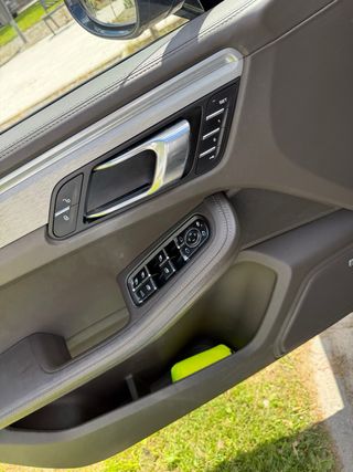 Porsche Macan gts virtual cockpit