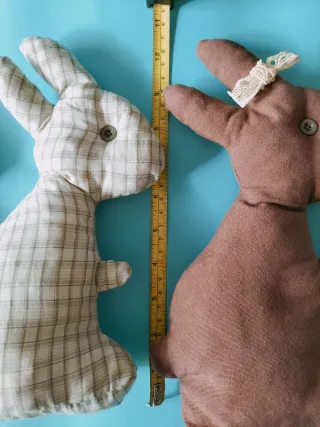 Conejitos, peluches, muñecos trapo.