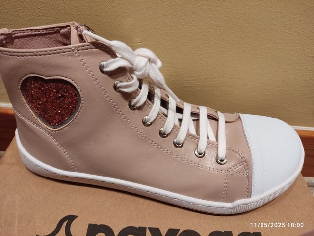 Zapatillas urban love niña talla 39. Probadas.