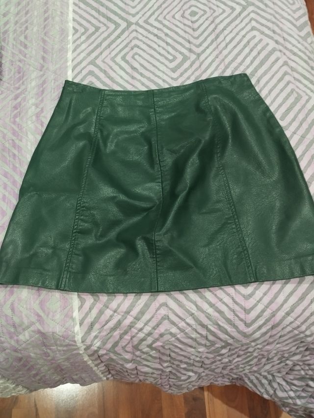 Falda de cuero, talla 40