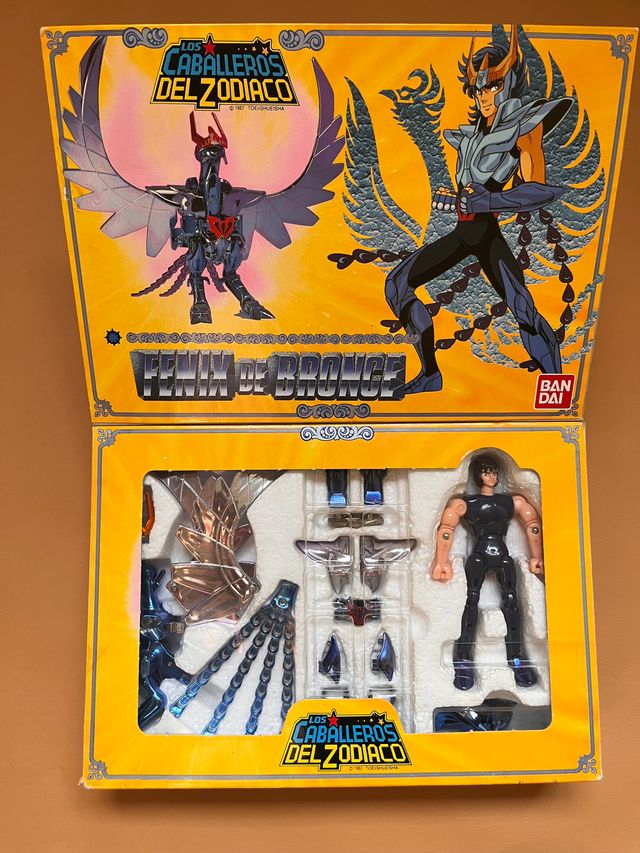 Caballero del zodiaco fenix de bronce