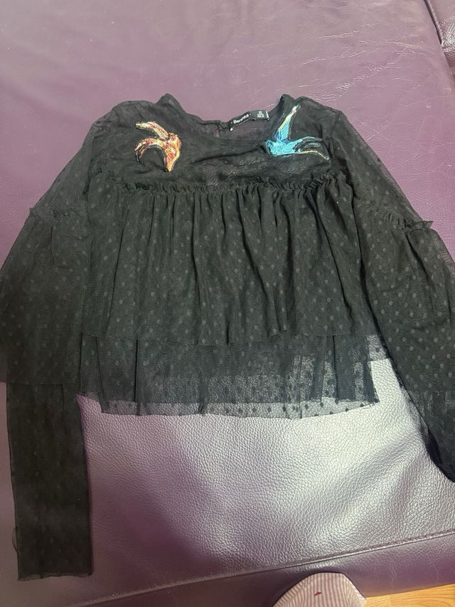 Blusa negra Bershka