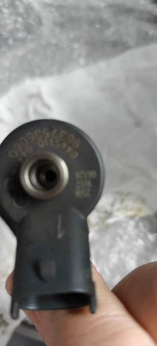 Inyectores y bomba del agua Kia Carens 2008