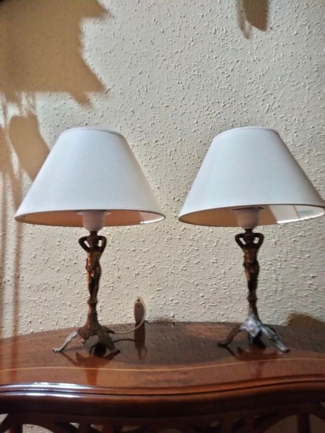 Antica splendida coppia di lampade cherubini in bronzo