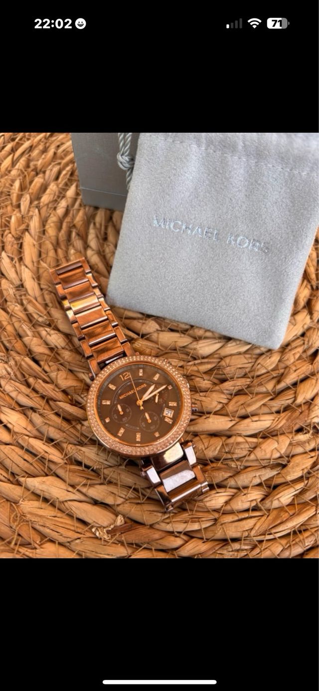 3 Relojes Michael Kors - Dorados