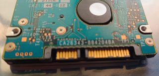 Disco Duro SATA de 2,5" / 120Gb / Fujitsu
