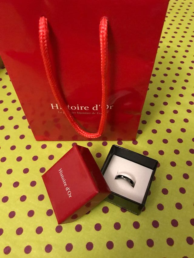 Coppia di anelli in ceramica bianco-nero tg 12