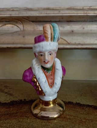 Soldatini d' epoca in porcellana