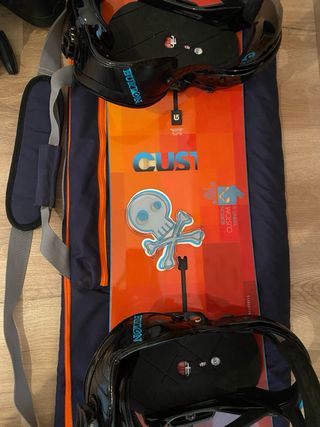 Snow Custom Flying V 151 + Extras