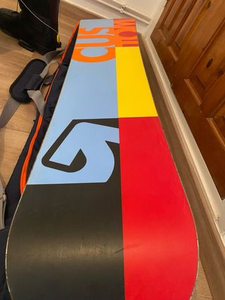 Snow Custom Flying V 151 + Extras