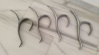 Soporte para estanterías  Pesa cada soporte 420gr