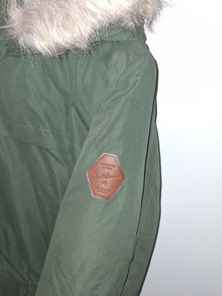 Abrigo J. De Yong Verde Militar