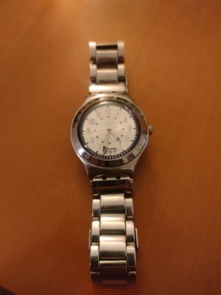 Reloj acero Swatch