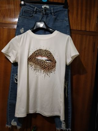 Pantalones vaqueros-camiseta de Pull Bear mujer
