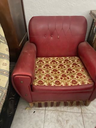Sillones rojos antiguos