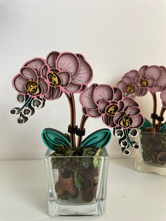 fiori di Orchidee in Legno