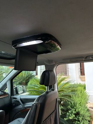 Mercedes-Benz Viano 2011