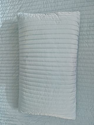 Colcha ikea azul celeste con cojines + relleno