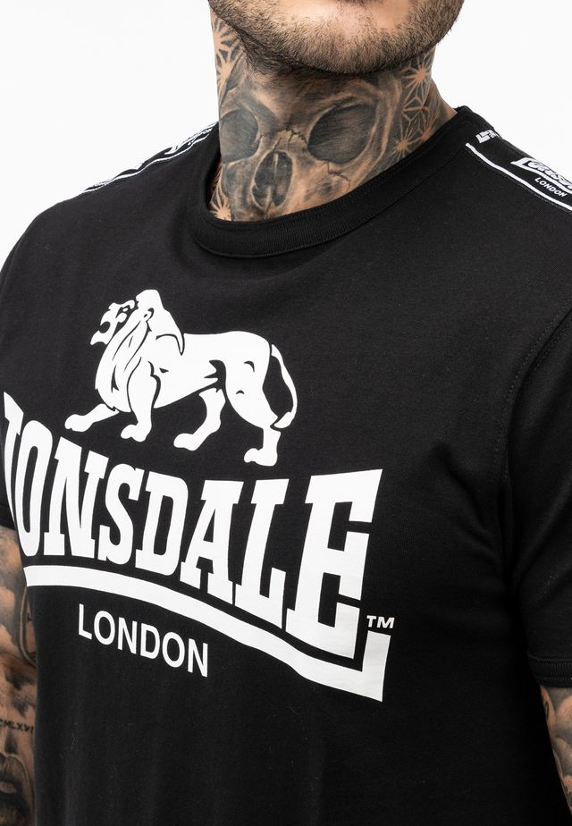 Camiseta Lonsdale London. Hay tallas