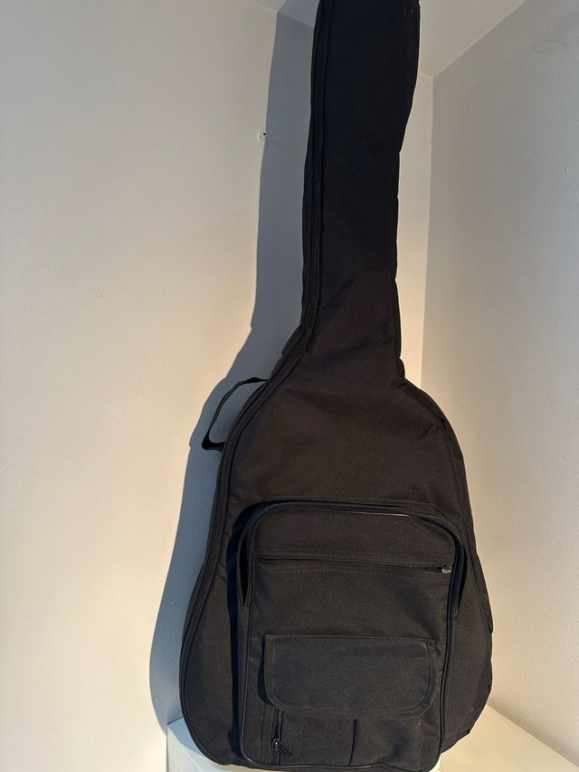 Guitarra electroacústica Olympia by Tacoma OMC-1CE