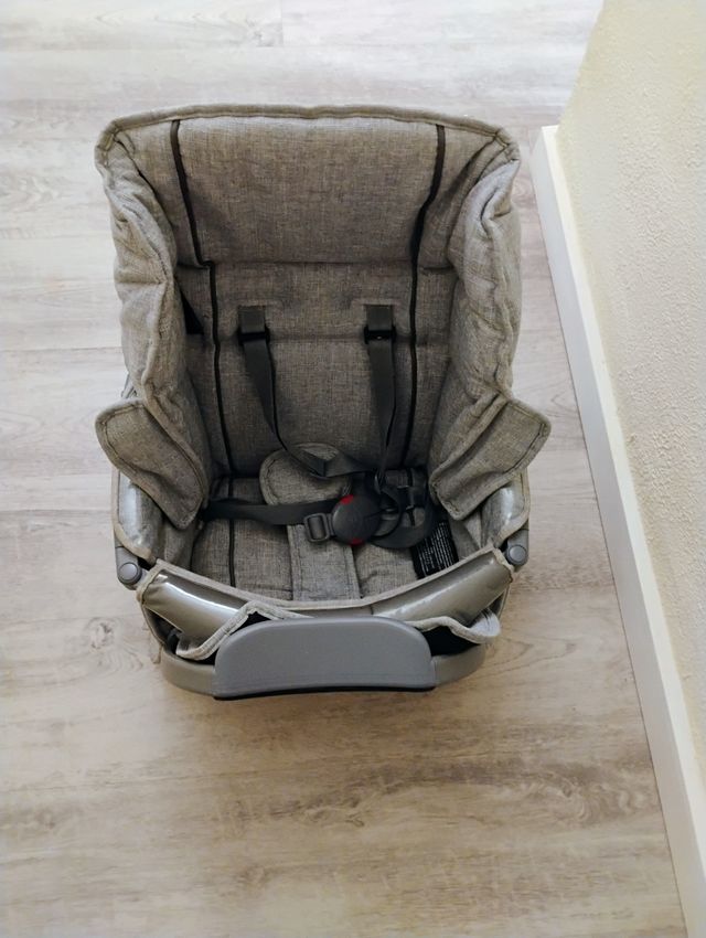 Silla bebé para coche