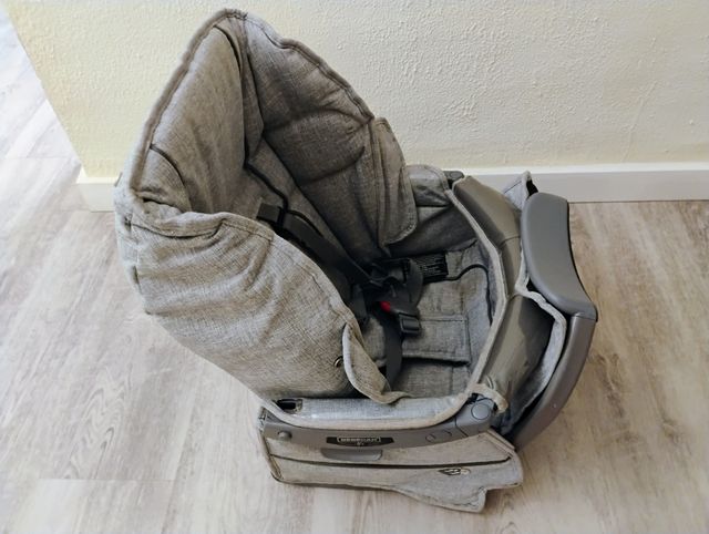Silla bebé para coche