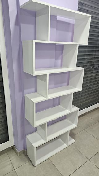 Mueble de estanterías expositor de madera