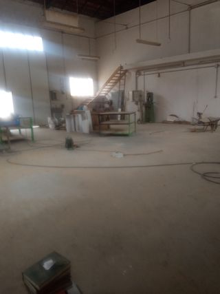 Nave industrial en Teruel