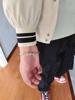 Pulsera de plata maciza. Nueva