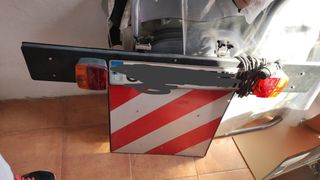 Portamatrícula con pilotos