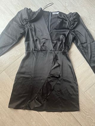 Vestido satinado negro de Inside  NUEVO sin etiquetas Talla L