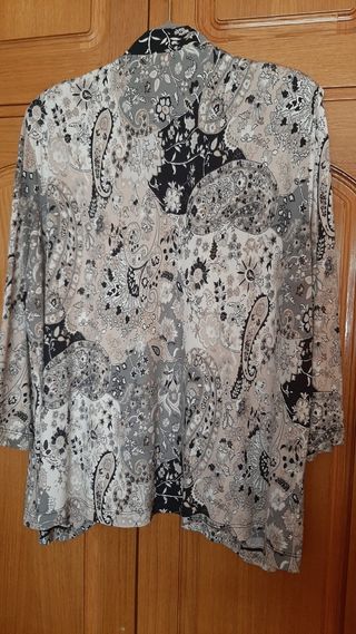 4 Blusas elegantes.