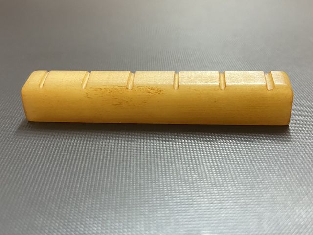 Cejuela Y Silleta Hueso Camello Guitarra clásica