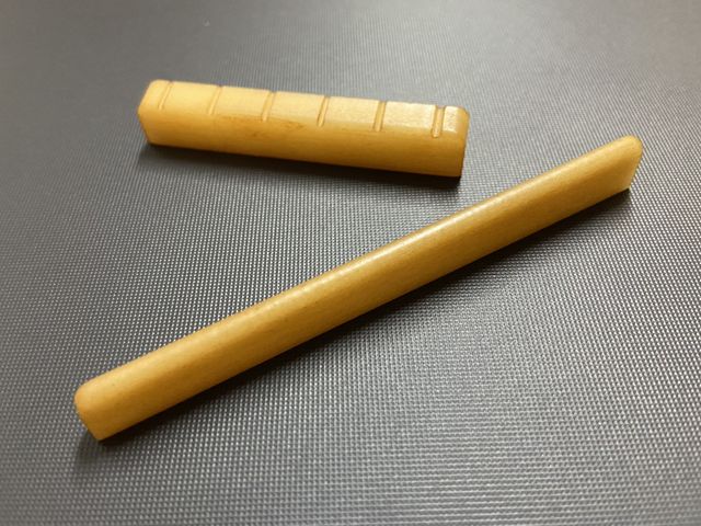 Cejuela Y Silleta Hueso Camello Guitarra clásica