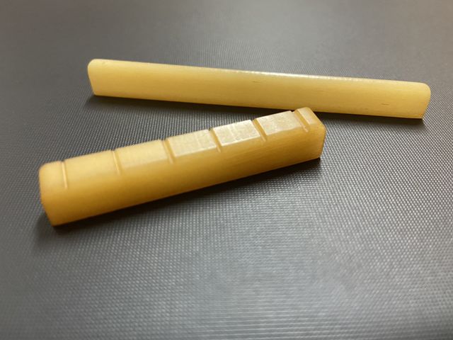 Cejuela Y Silleta Hueso Camello Guitarra clásica